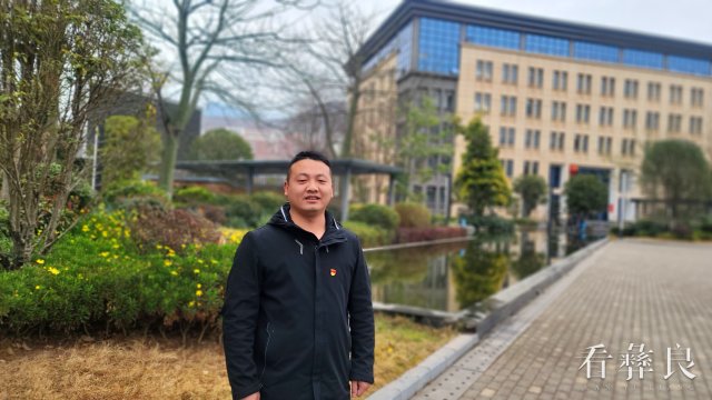 县委网信办工作人员张世银（汉族）.jpg